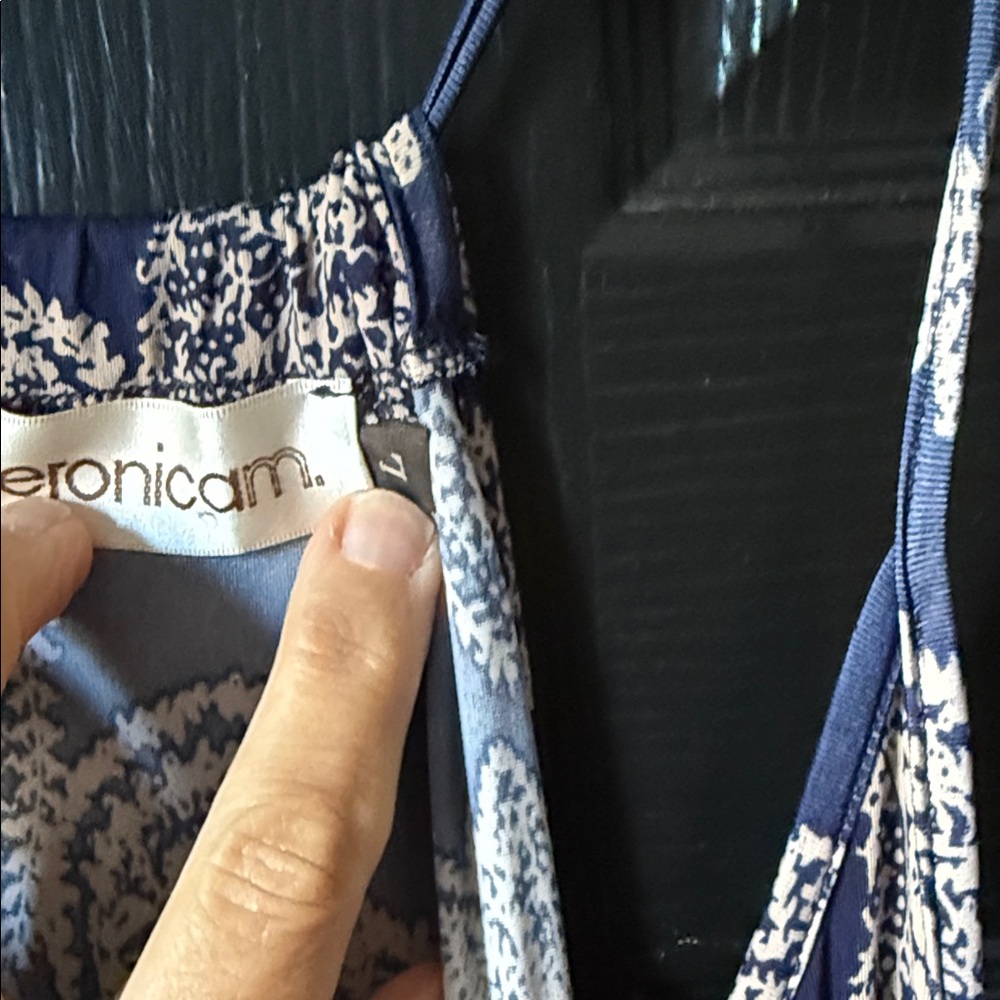 Veronica M Navy and White Paisley Maxi dress - Picture 3 of 6